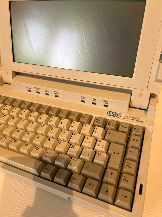 Computer portatile vintage IBM IMC 102NB