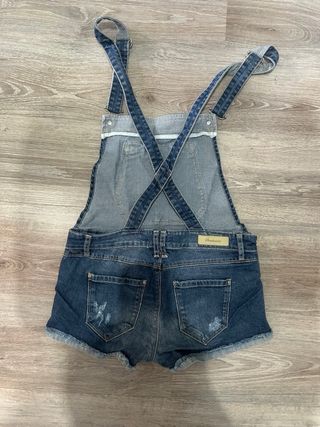 Mono corto vaquero Stradivarius Talla 36