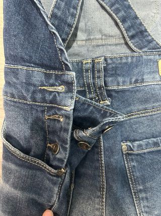 Mono corto vaquero Stradivarius Talla 36