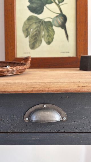 Tavolino o consolle rustico