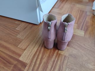 Botines rosas con cremallera
