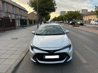 Toyota Corolla 2.0 Hybrid 180H 