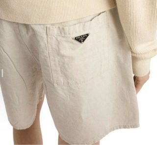 Pantalón corto Prada Beige original