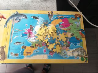 Libro puzzle Atlas de animales.