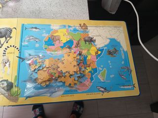 Libro puzzle Atlas de animales.