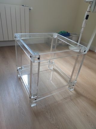 Mesa auxiliar cristal y metraquilato