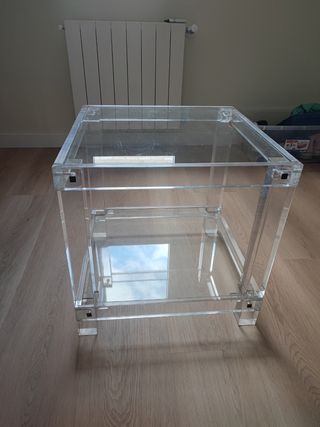 Mesa auxiliar cristal y metraquilato