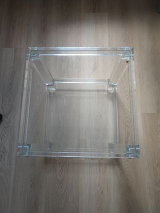Mesa auxiliar cristal y metraquilato
