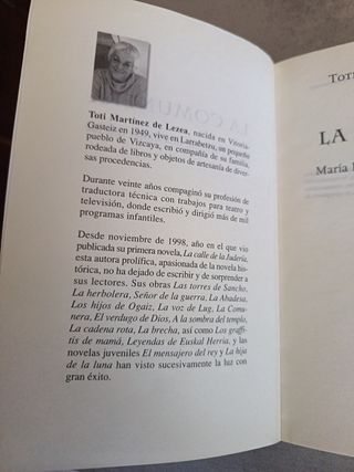 Libro La Comunera de Toti Martínez de Lezea