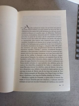 Libro La Comunera de Toti Martínez de Lezea