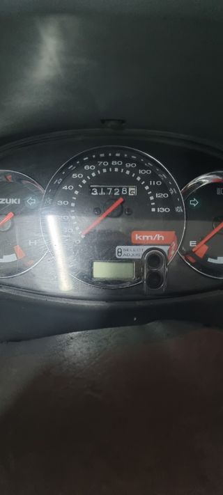 Suzuki Burgman 125 Negra