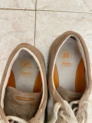 Scarpe uomo Bata beige/marrone