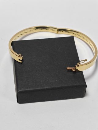 pulsera rigida de oro de primera ley