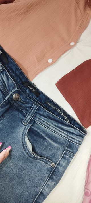 Camisa y jeans mujer