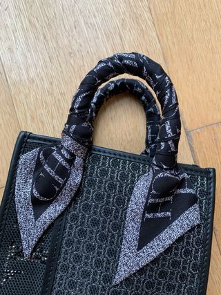 Bolso Carolina Herrera Chic mini La Plata