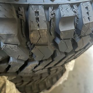 4 Ruedas 35/12.5R17 121Q