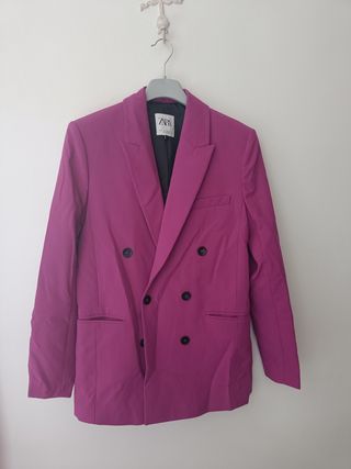 Traje de chaqueta y falda pantalón 