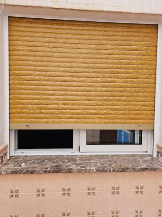 Ventanas correderas con persiana