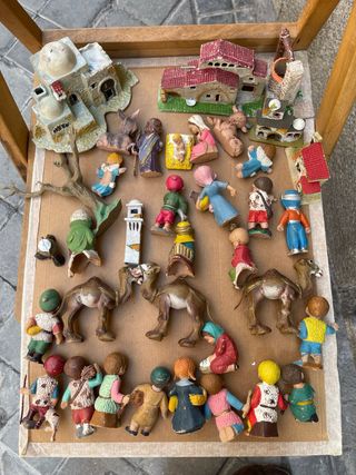 Lote 28 figuras belén plástico 70/80