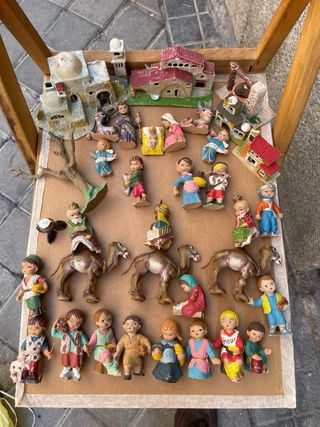Lote 28 figuras belén plástico 70/80
