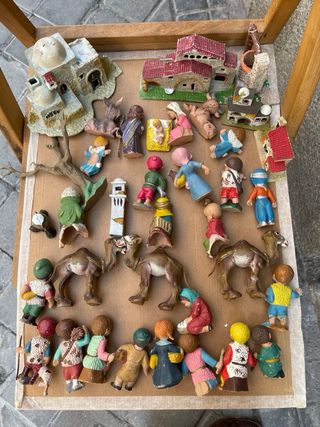 Lote 28 figuras belén plástico 70/80
