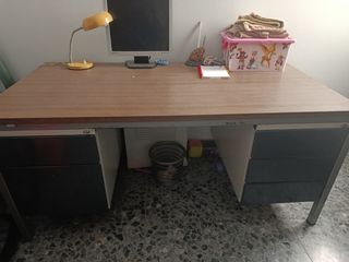 Escritorio metálico industrial madera