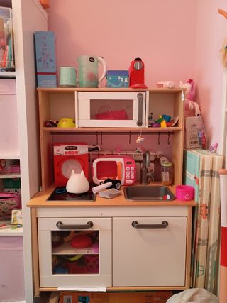 Cocinita de madera infantil