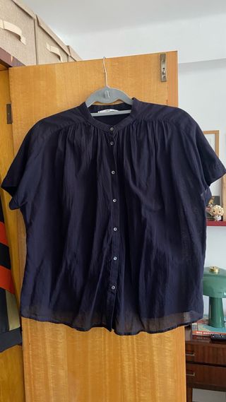 Blusa azul marino
