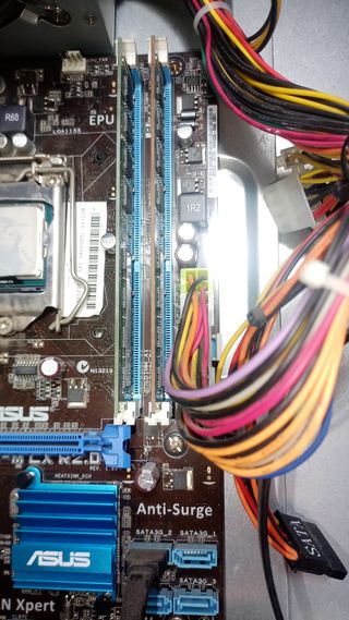 1155 ASUS P8H61-M LX R2.0+Pentium G2030+4GB DDR3 
