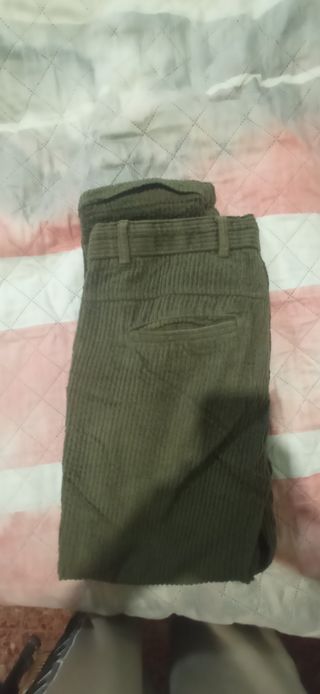 Pantalones de pana verdes