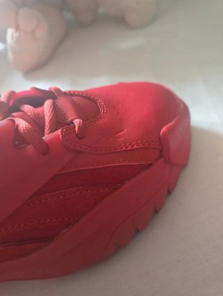 Reebok x Cardi B Club C V2 Rojas