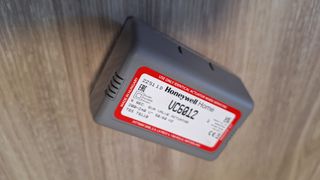 Válvula Honeywell UC6012 3 vías