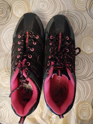 Zapatillas de ciclismo negras y rosas Talla 41