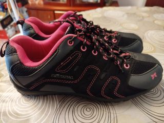Zapatillas de ciclismo negras y rosas Talla 41