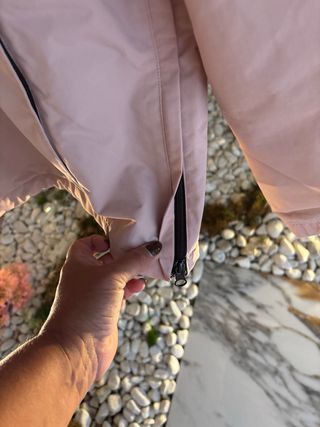 Anorak Carhartt rosa polar por dentro