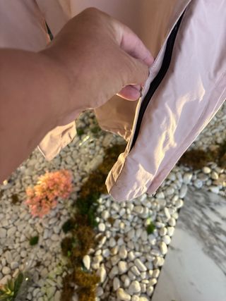 Anorak Carhartt rosa polar por dentro