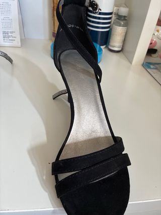 Sandalias de tacón negras