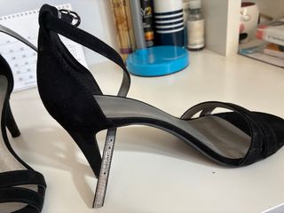 Sandalias de tacón negras