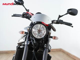 YAMAHA XSR 900