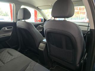 KIA Niro 1.6 GDi HEV 104kW 141CV Drive