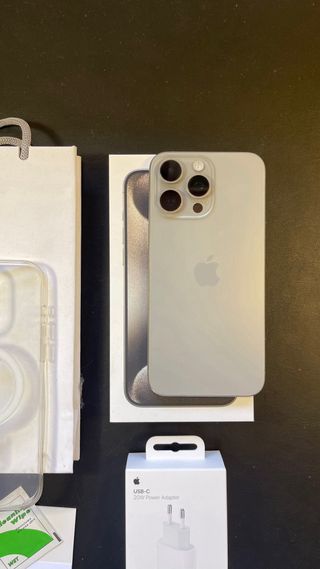 iPhone 15 Pro Max 256 GB Gris + Funda Original