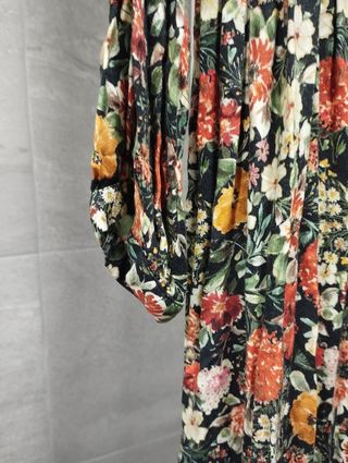 Vestido Pull & Bear estampado floral