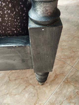 Sillón de madera antiguo