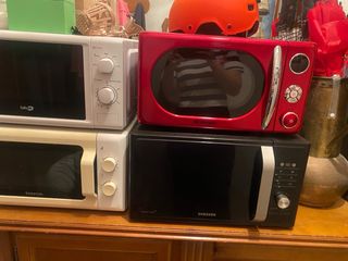 Microondas Rojo Nuevo