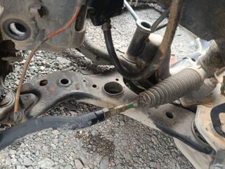 BRAZO SUSPENSION DELANTERO IZQUIERDO TOYOTA PRIUS (ZVW30)