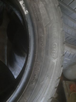 Neumático 225/55/19