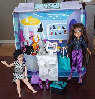 Tienda de Juguete Sasha Boo & Co. con Muñeca
