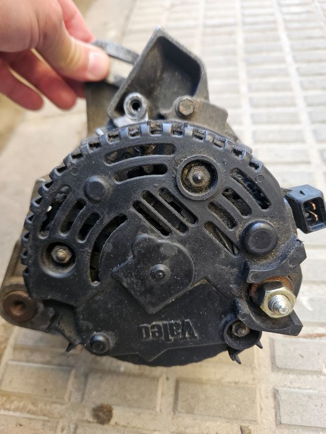 Alternador Valeo 90A.Para wolkswagen trasporter t4