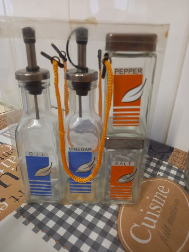 Juego Aceitera, Vinagrera, Salero y Pimentero