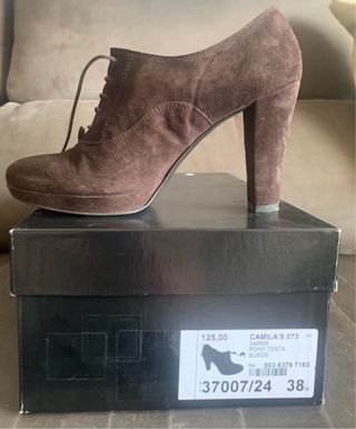 Botines de tacón marrones